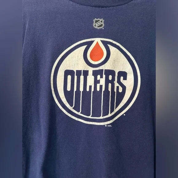 3/$10 🌼 Reebok Oilers Maroon Shirt - Picture 2 of 7